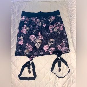 Floral mini skirt